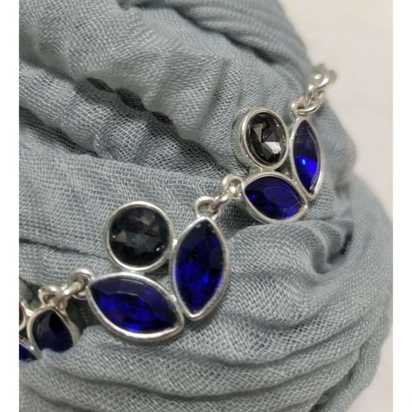 🌷Liz CLAIBORNE Rhinestone TULIP Necklace Perfect for Easter or MOM - Picture 3 of 6